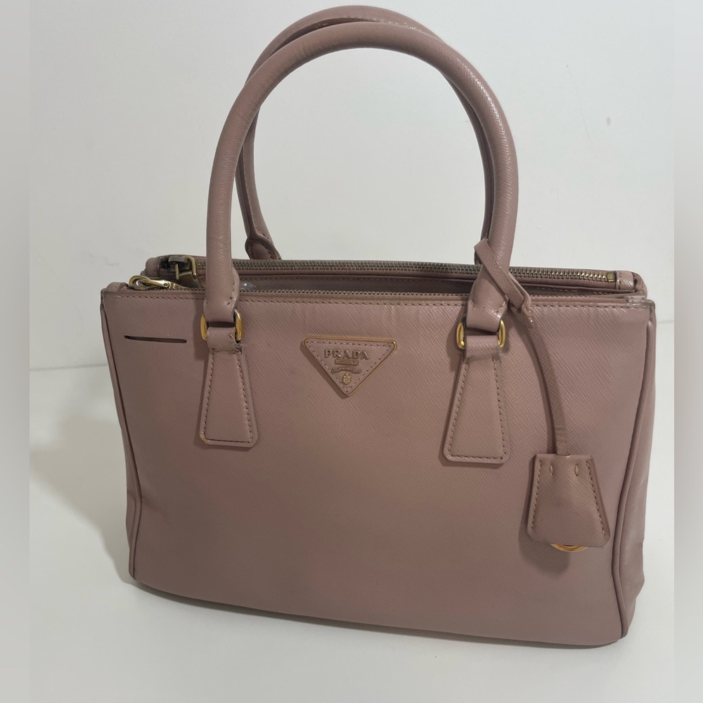 AUTH PRADA MEDIUM BEIGE SAFFIANO LEATHER GOLD HW DOUBLE ZIPPER BAG
